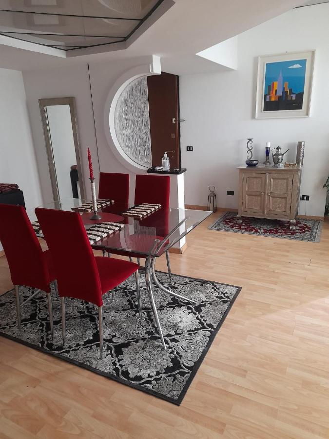 Corte Lambruschini Central Apartment With Free Covered Parking Genoa Exterior photo